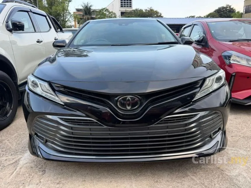 2019 Toyota Camry V Sedan