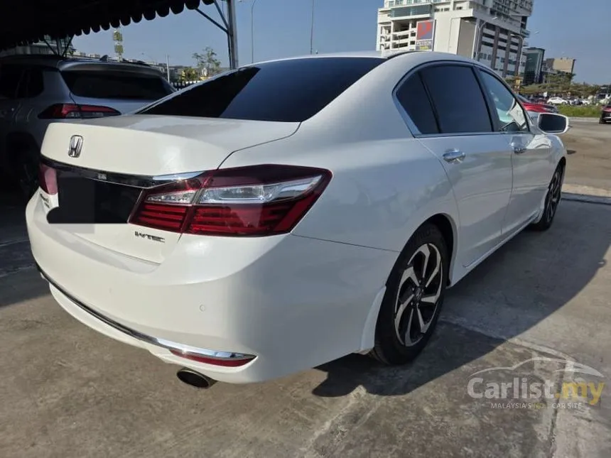2018 Honda Accord VTi-L Sedan