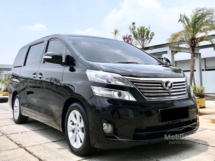 Toyota vellfire 2010