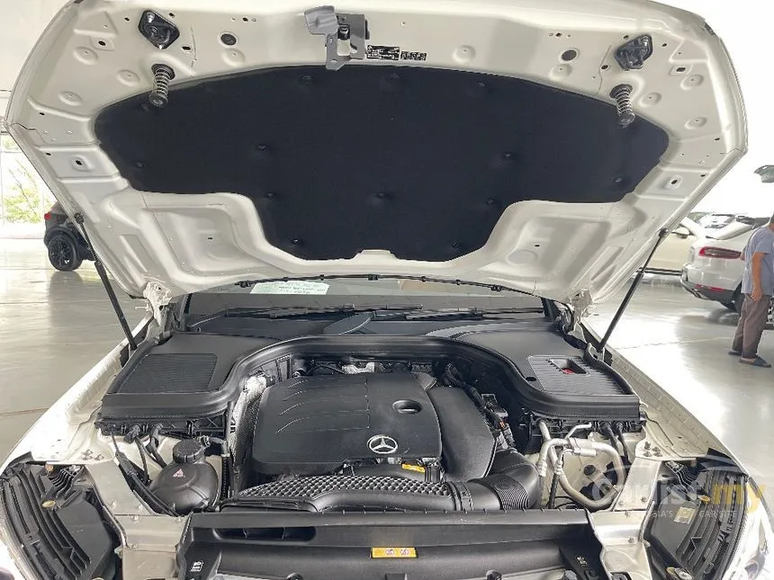2020 Mercedes-Benz GLC300 4MATIC AMG Line SUV