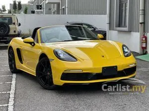 2021 Porsche 718 2.0 Boxster Convertible