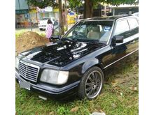 1993 Mercedes-Benz 200E 2.0 Sedan