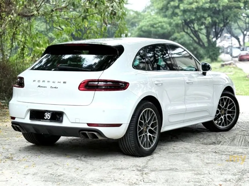 2016 Porsche Macan Turbo SUV