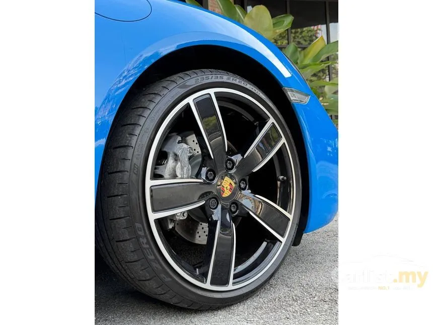 2022 Porsche 718 Cayman Coupe