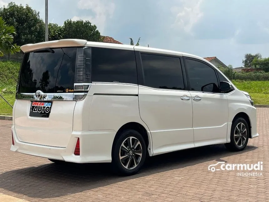2020 Toyota Voxy MPV