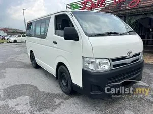 2013 Toyota Hiace 2.5 Window Van Van