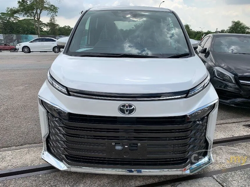 2022 Toyota Voxy S-Z MPV