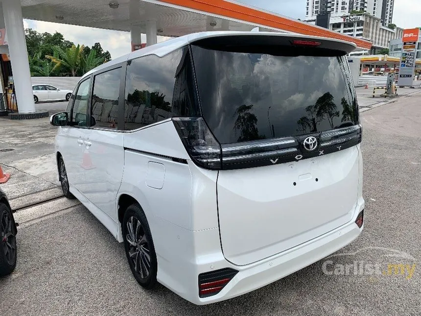 2022 Toyota Voxy S-Z MPV