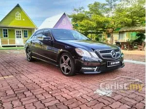 2010 Mercedes-Benz E200 1.8 Elegance CGI Sedan