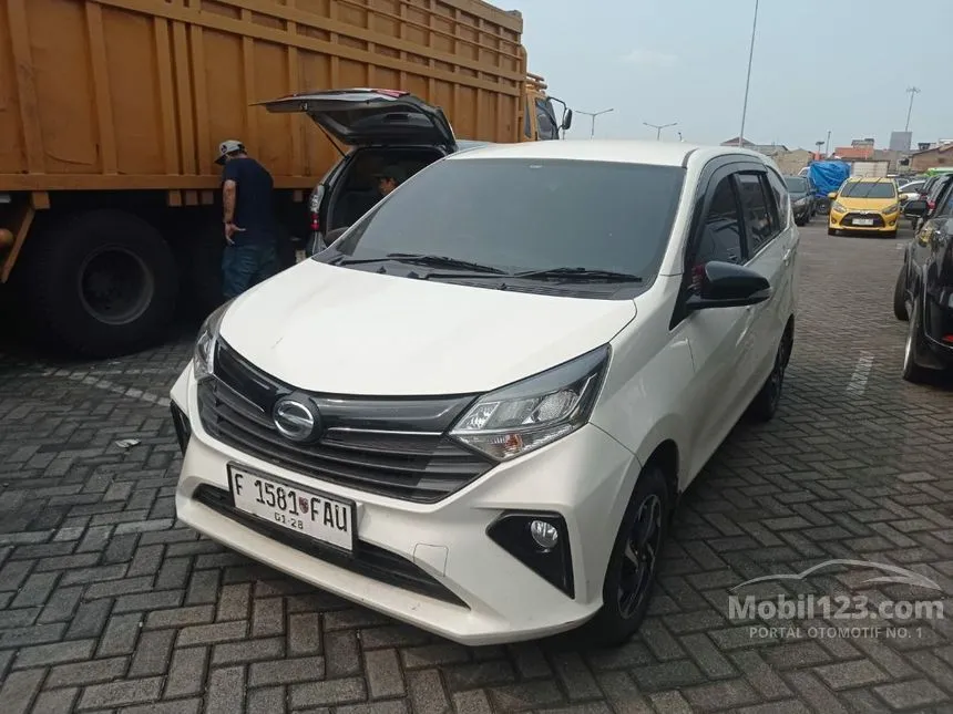 Jual Mobil Daihatsu Sigra 2022 R 1.2 di Jawa Barat Manual MPV Putih Rp 115.000.000