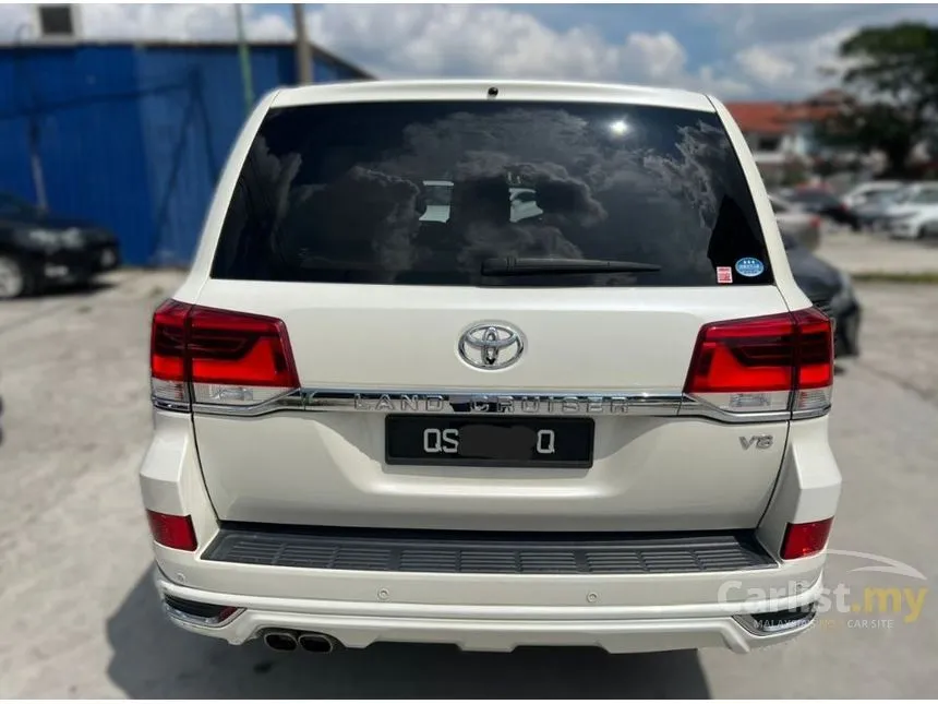 2018 Toyota Land Cruiser URJ202 AX SUV