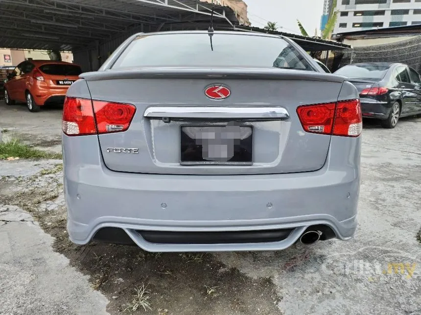 2013 Kia Forte SX Sedan