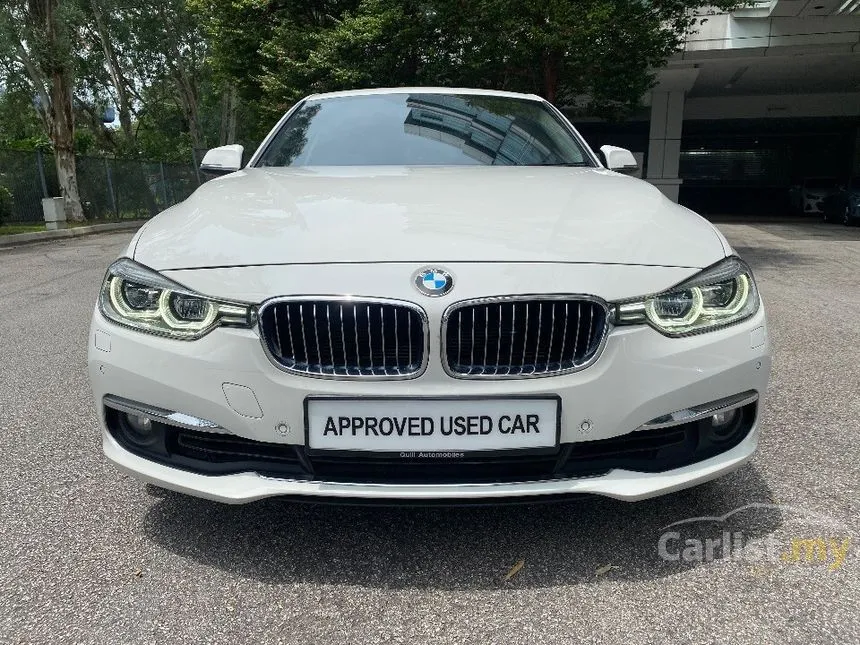 2019 BMW 318i Luxury Sedan