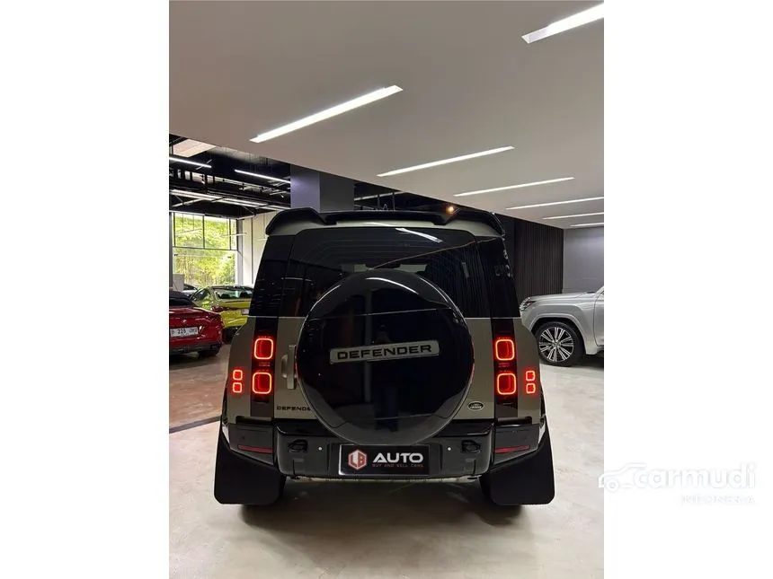 2023 Land Rover Defender 110 P300 SE SUV