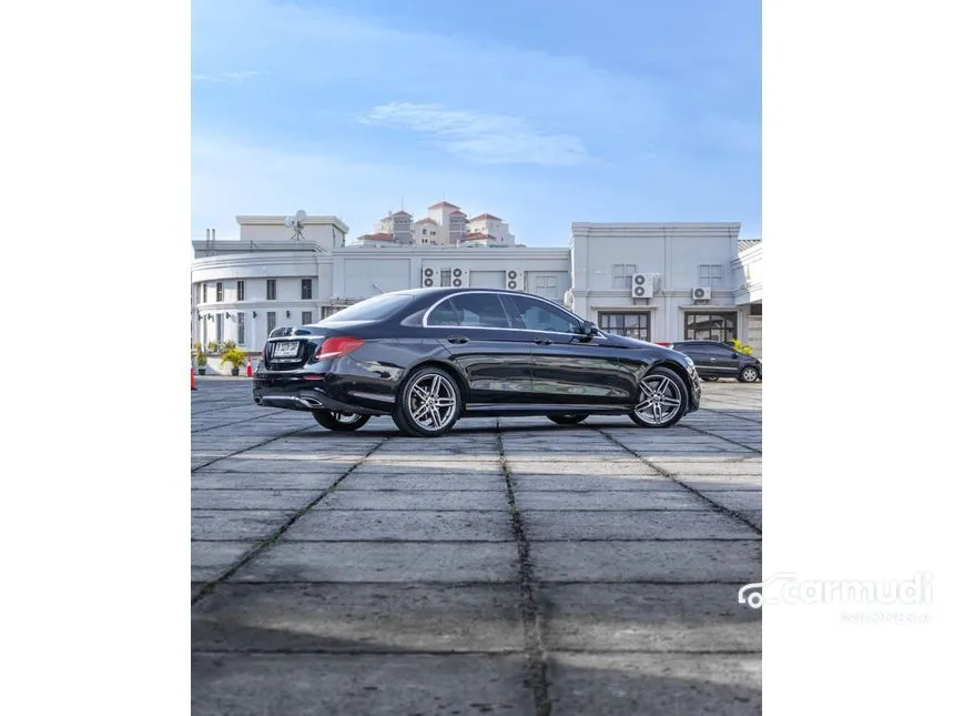 2018 Mercedes-Benz E300 AMG Line Sedan