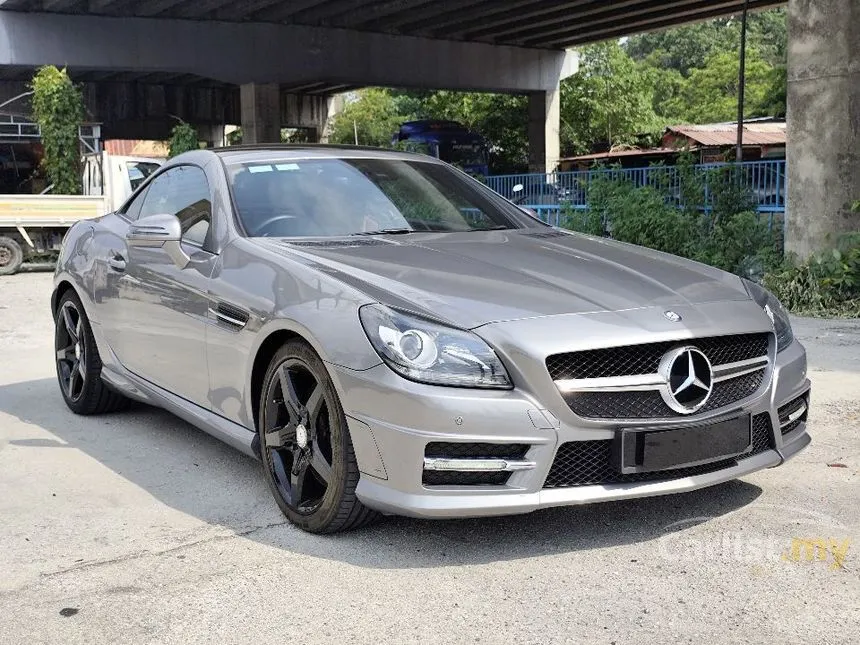2012 Mercedes-Benz SLK200 AMG Sport Convertible