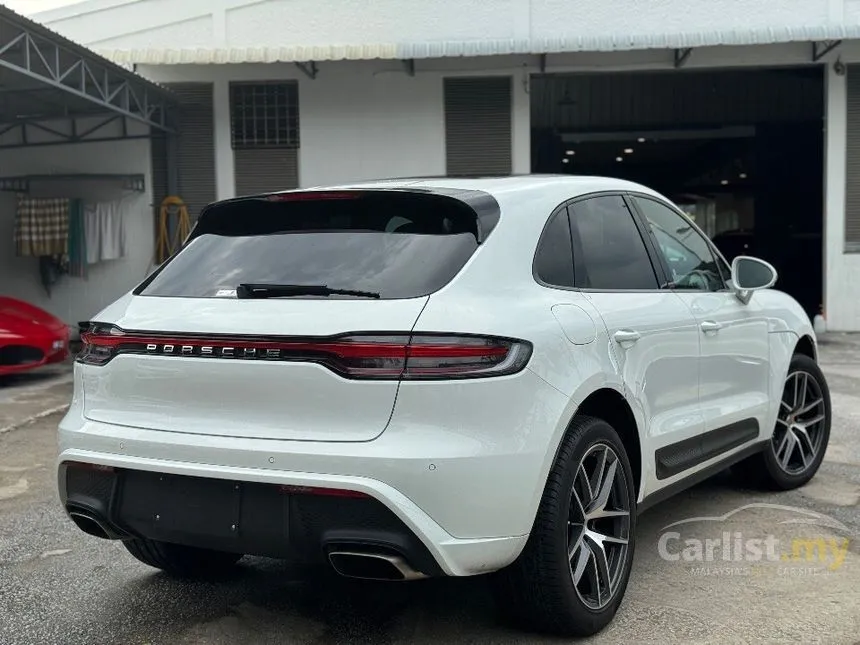 2022 Porsche Macan SUV