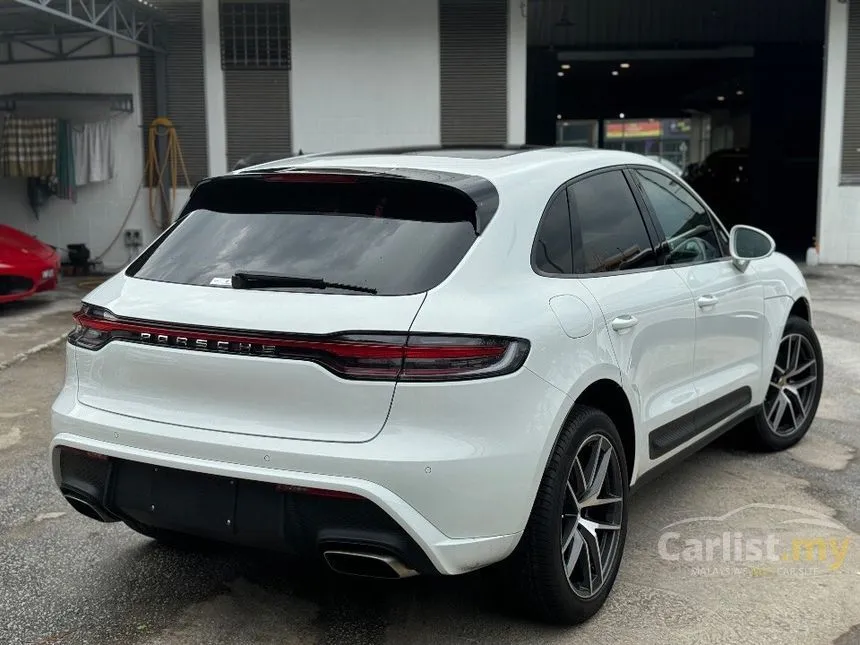 2022 Porsche Macan SUV