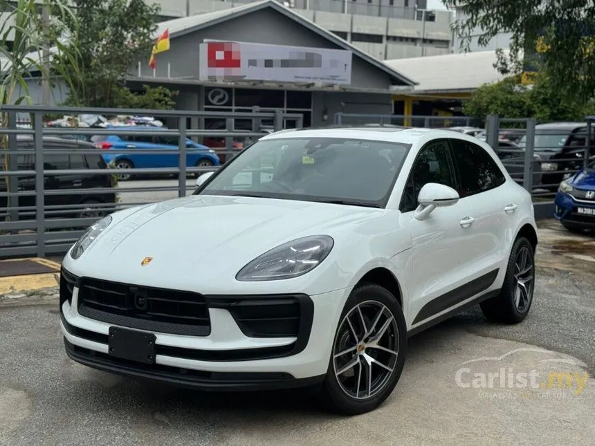 2022 Porsche Macan SUV