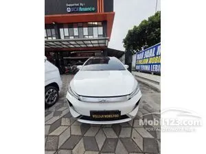 2025 BYD M6 Superior Captain 6 Seater MPV