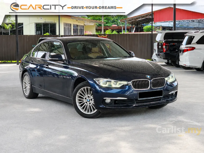 2017 BMW 318i Luxury Sedan