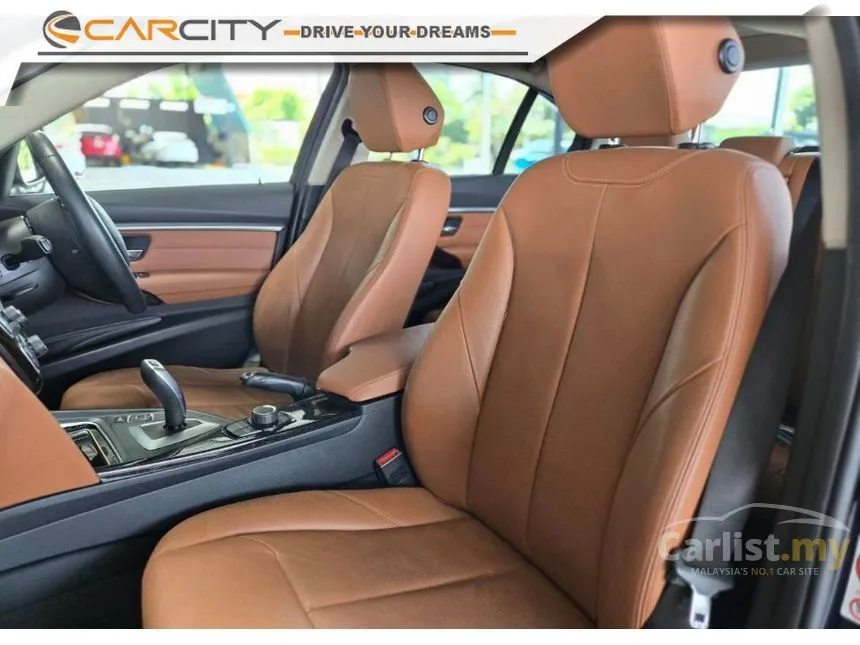 2017 BMW 318i Luxury Sedan