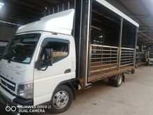 New Baru Mitsubishi Fuso Canter Lori/Lorry Curtain Sider 3/5 ton 14.6 feet/kaki