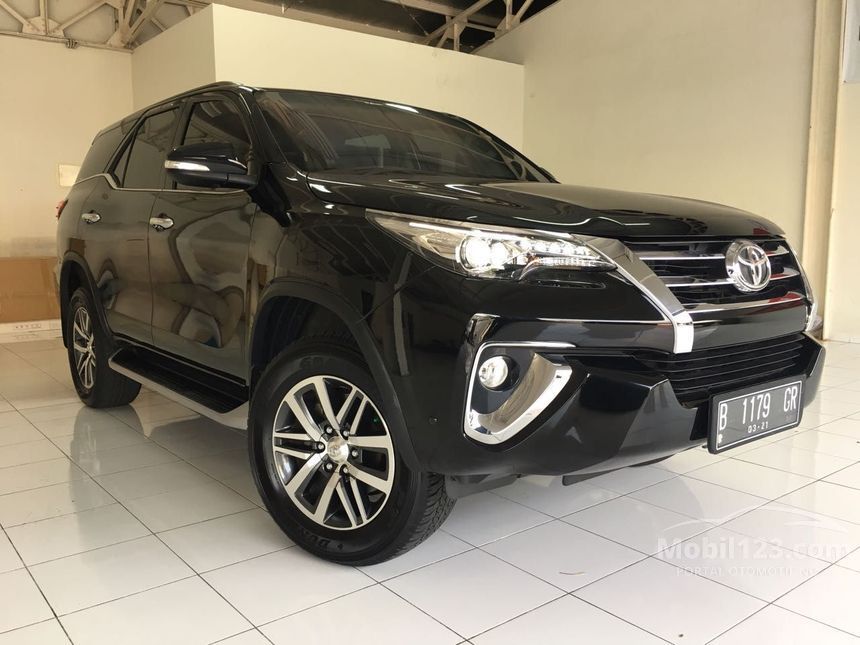 Jual Mobil  Toyota  Fortuner  2019 VRZ  2 4 di Jawa Barat 