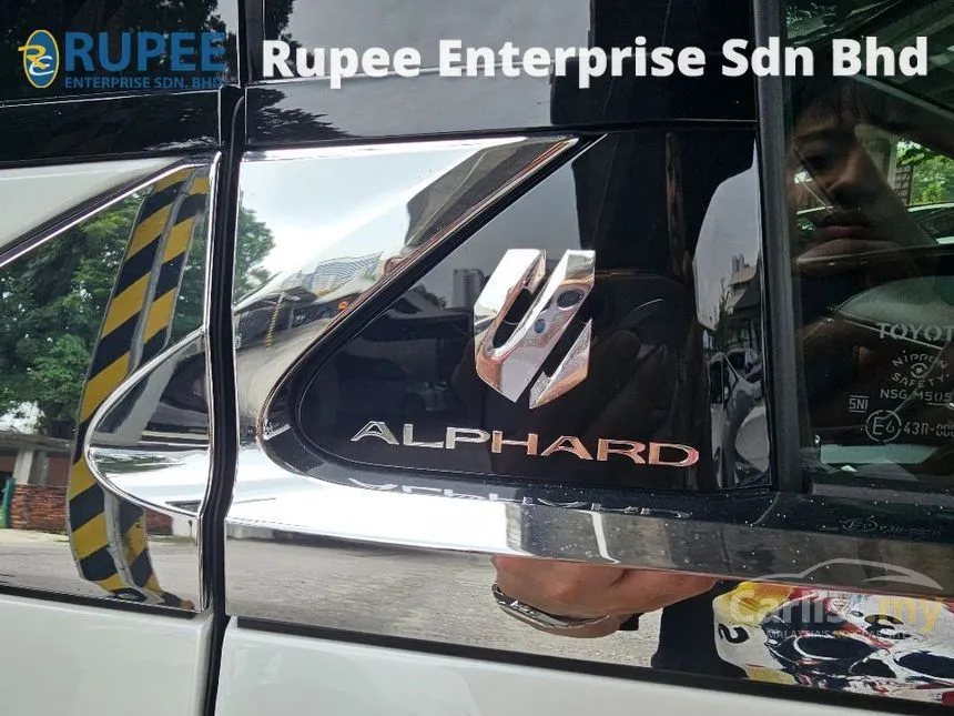 2024 Toyota Alphard Z 7-Seater MPV