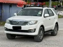 2015 Toyota Fortuner 2.7 V SUV MOST CHEAPEST IN JB (Fast Loan Approval , No Hidden Fee ) - Cars for sale