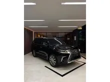 2017 Lexus LX 570 5.7 SUV Luxury AT Black on Black Odo 60 Rb (TERMURAH)