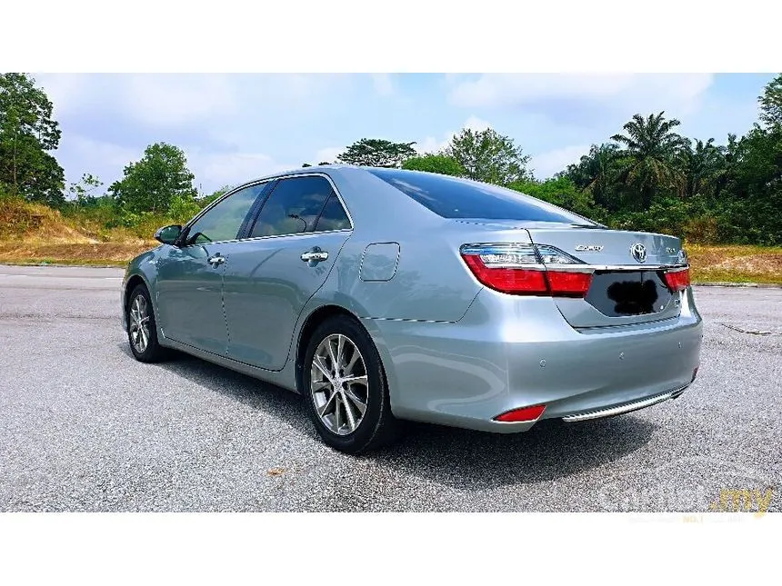2017 Toyota Camry Hybrid Premium Sedan