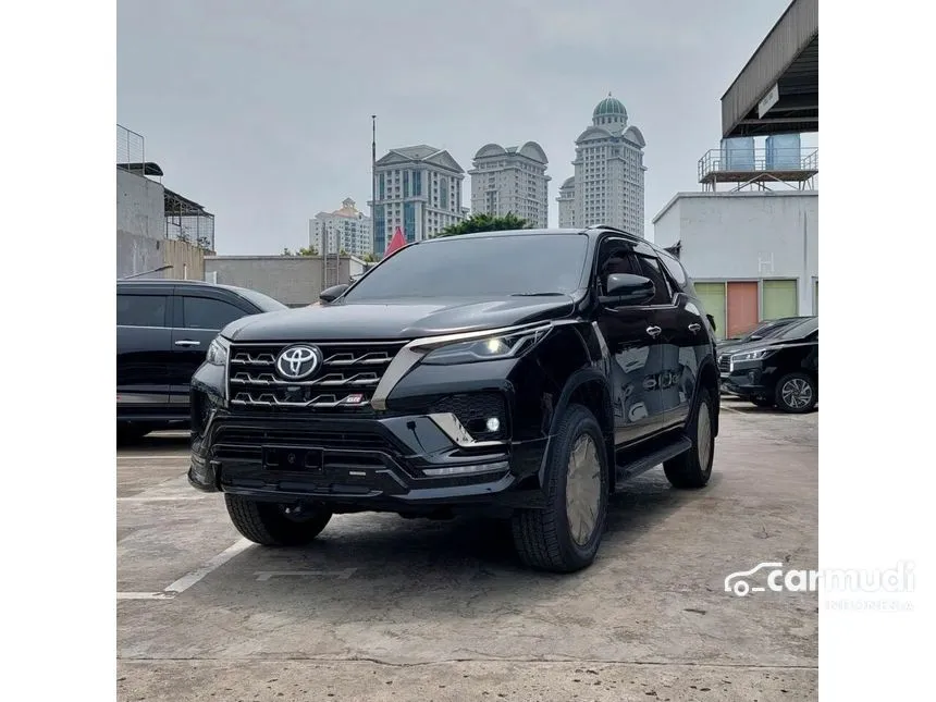 Jual Mobil Toyota Fortuner 2024 VRZ 2.8 di DKI Jakarta Automatic SUV Hitam Rp 10.000.000