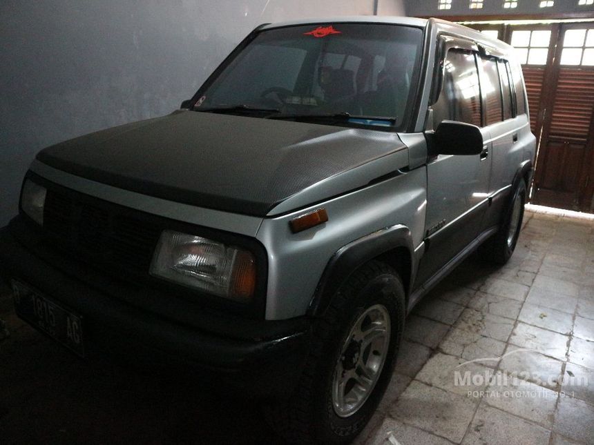 Jual Mobil Suzuki Escudo 1997 JLX 1.6 di Jawa Barat Manual 