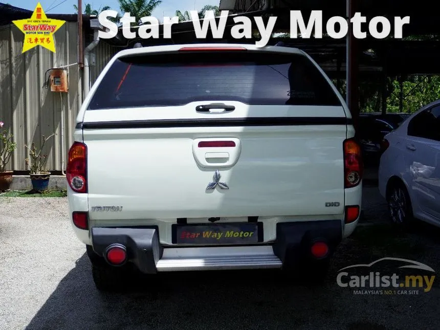 2013 Mitsubishi Triton Dual Cab 4X4 Pickup