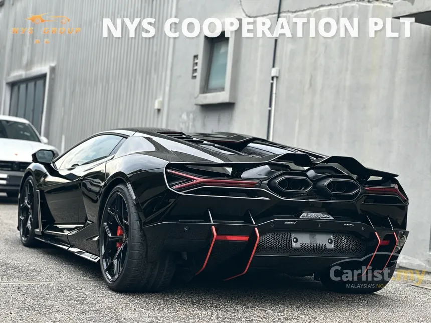 2024 Lamborghini Revuelto Coupe