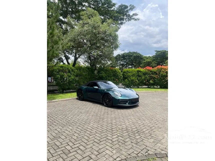 Jual Mobil Porsche 911 2023 Carrera 4 GTS 3.0 di DKI Jakarta Automatic Convertible Hijau Rp 3.999.000.000
