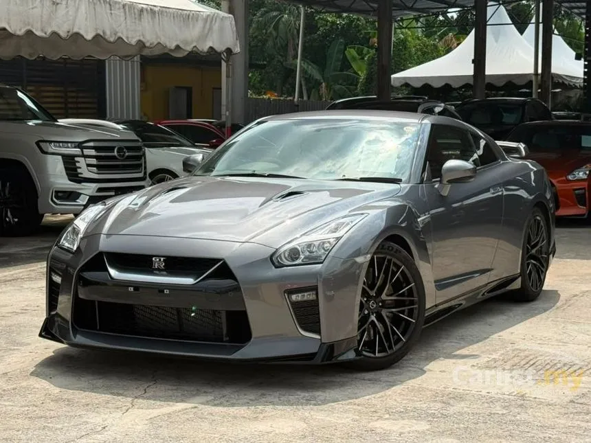 2022 Nissan GT-R Coupe