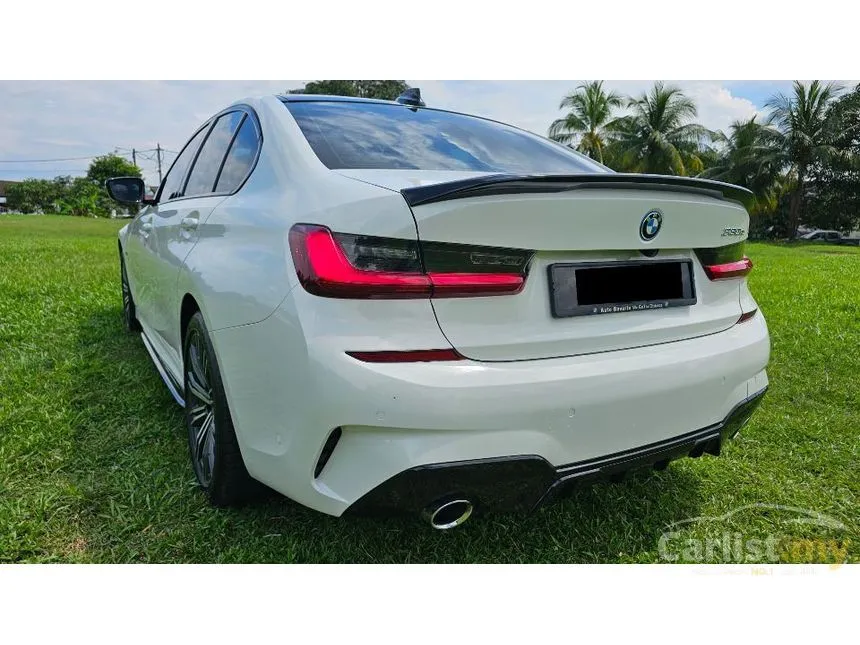 2023 BMW 330e M Sport Sedan