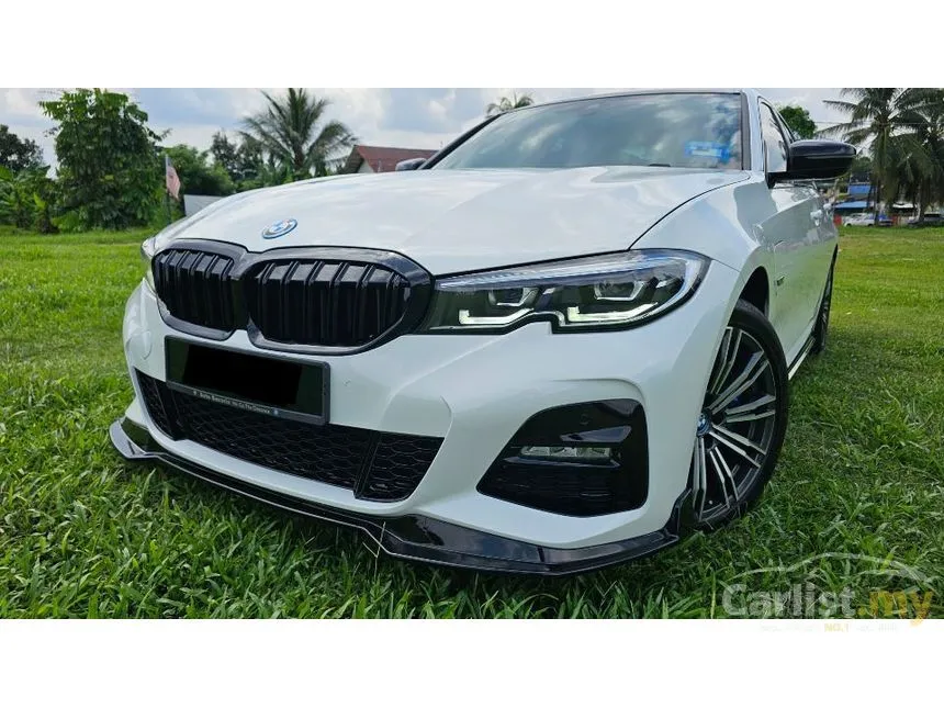 2023 BMW 330e M Sport Sedan