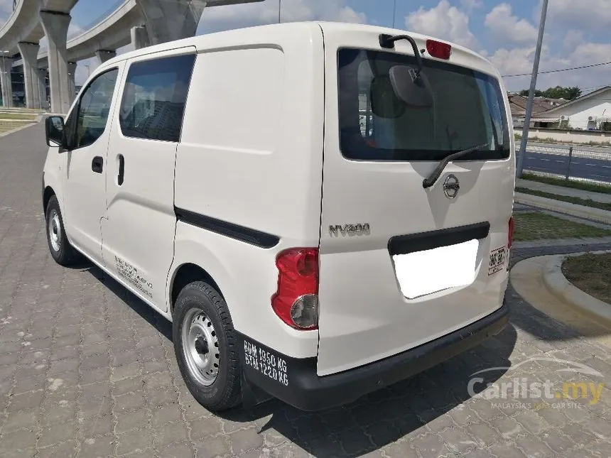 2013 Nissan NV200 Semi Panel Van