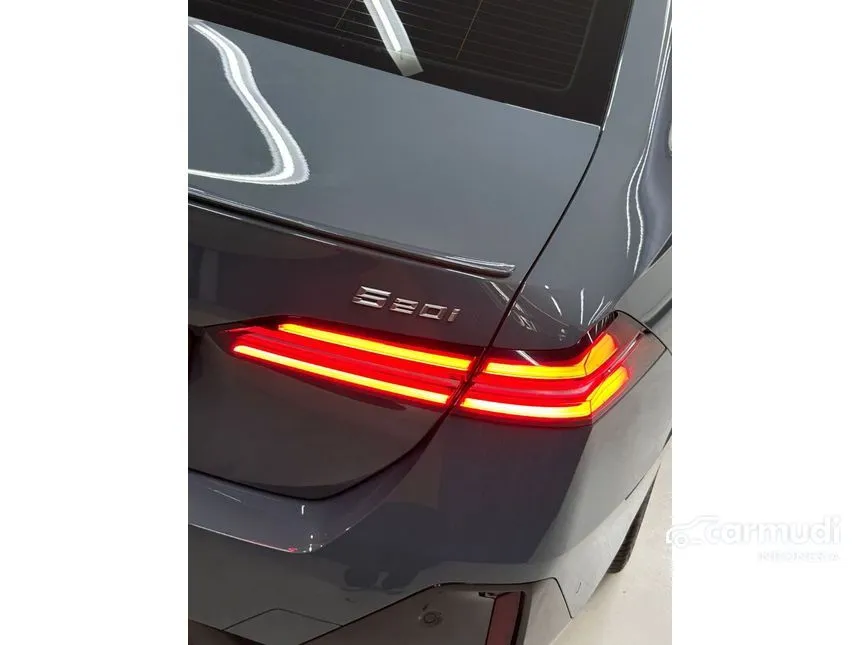 2024 BMW 520i M Sport Sedan