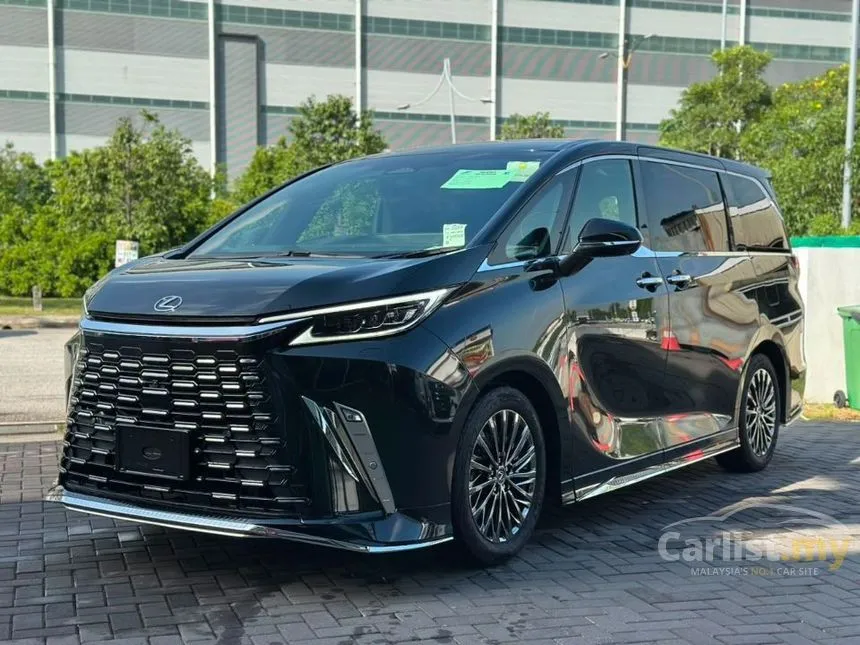 2024 Lexus LM 500h Version L 6 Seater MPV