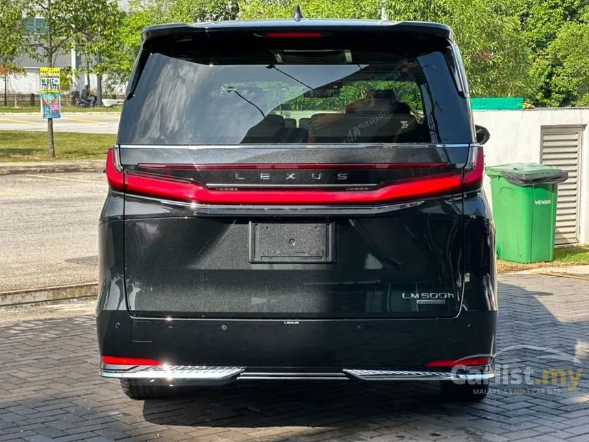 2024 Lexus LM 500h Version L 6 Seater MPV