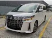 Recon 2020 Toyota Alphard 2.5 SC / SUNROOF / 3 LED / BSM / DIM / ROOF MONITOR / APPLE CARPLAY