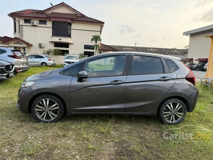 2015 Honda Jazz V Hatchback