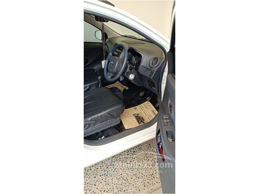 2017 Daihatsu Ayla M Hatchback