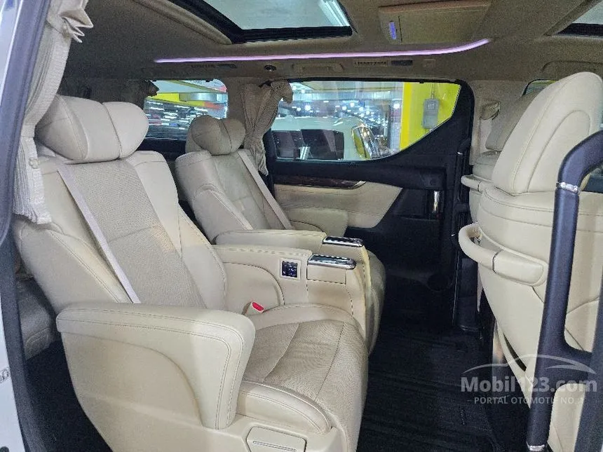 2022 Toyota Alphard G MPV