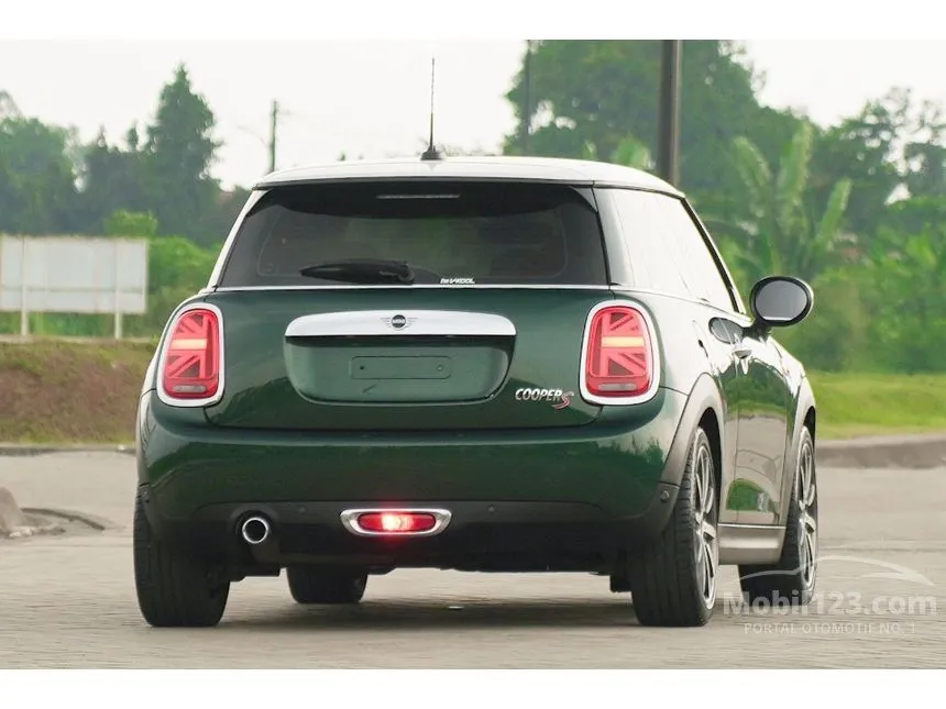2018 MINI Cooper 3 Door Hatchback