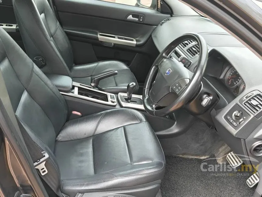 2010 Volvo S40 Sedan